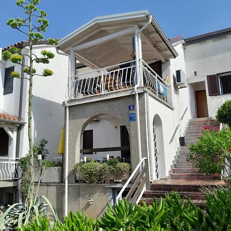 Apartman Darko Krk Town Exterior foto